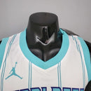 Camisa Regata Charlotte Hornets Branca e Azul - Nike Jordan - Masculina - MAJESTO BR