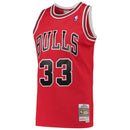 Regata Clássica Mitchell E Ness Chicago Bulls 1997/98 Swingman- Vermelha - MAJESTO BR